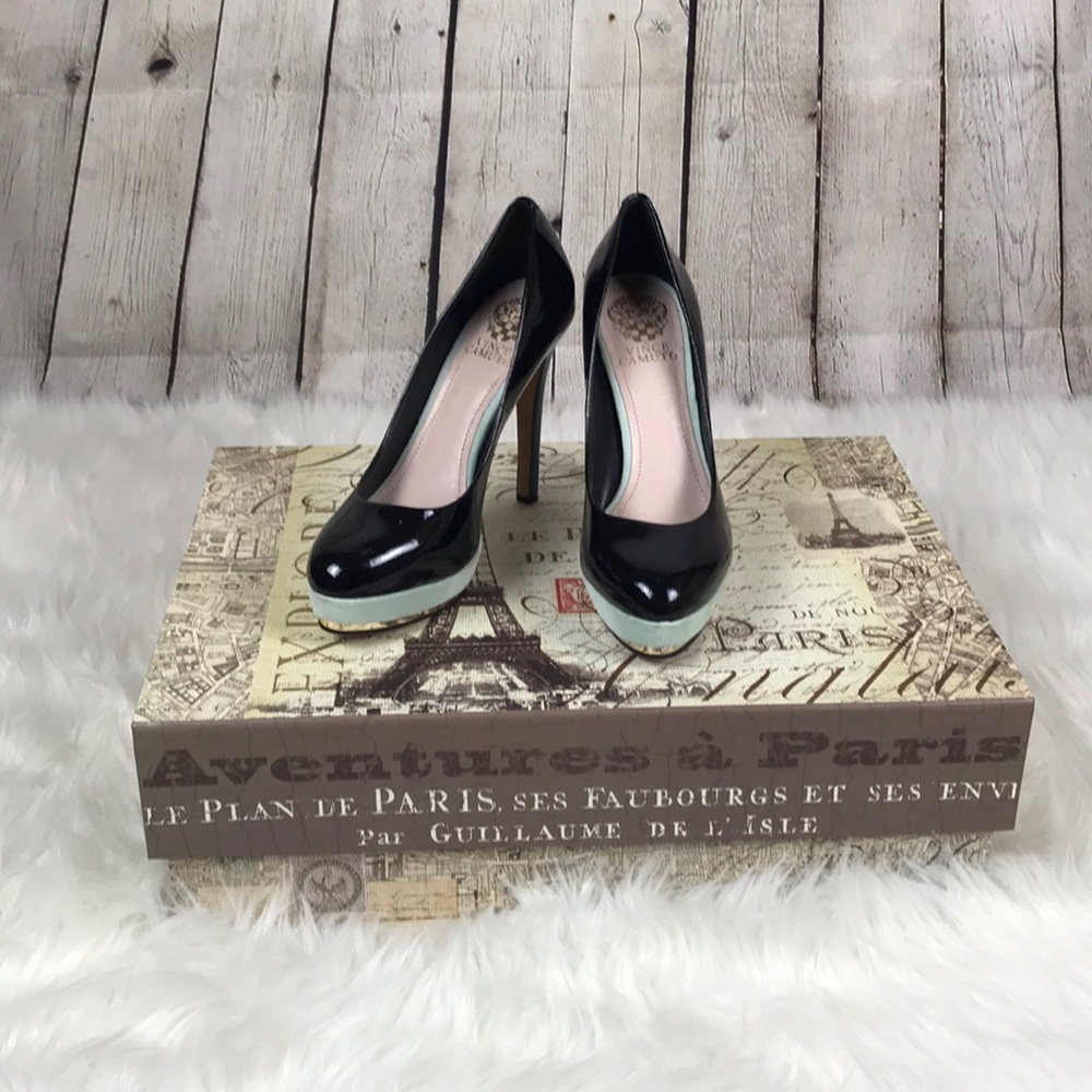 👠Size 8 Vince Camuto Patent Leather heels 👠